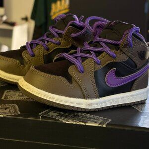 Nike Air Jordan 1 Mid TD | Palamino - White - Wild Berry | DQ8425-215 size 7C
